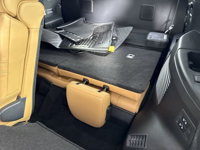 2025 Lexus LX 700h LUXURY