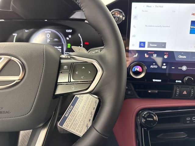 2026 Lexus NX 450h+ Luxury