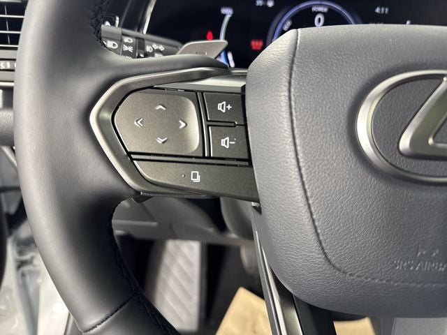 2026 Lexus NX 450h+ Luxury