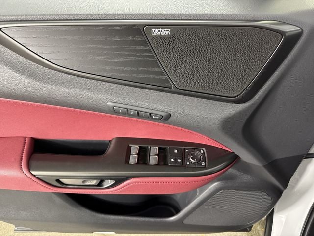 2026 Lexus NX 450h+ Luxury