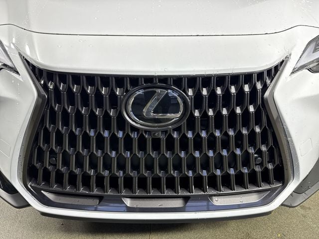 2026 Lexus NX 450h+ Luxury