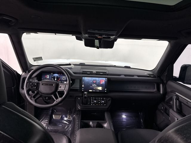 2025 Land Rover Defender OCTA