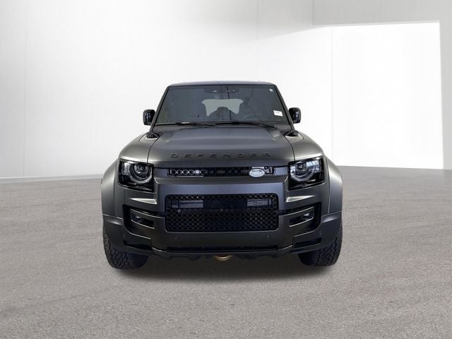 2025 Land Rover Defender OCTA