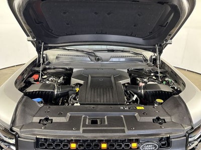 2025 Land Rover Defender OCTA