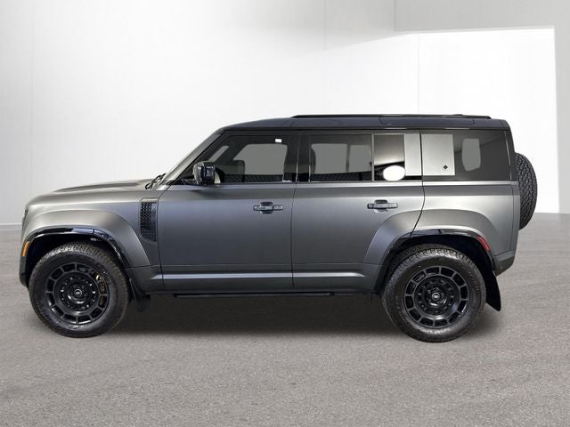 2025 Land Rover Defender OCTA