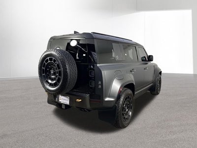 2025 Land Rover Defender OCTA