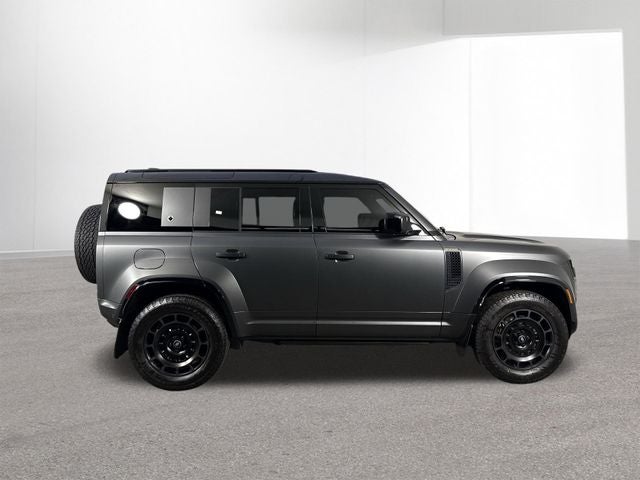 2025 Land Rover Defender OCTA