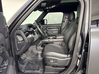2025 Land Rover Defender OCTA