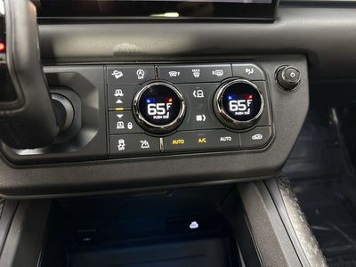 2025 Land Rover Defender OCTA