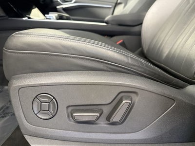 2024 Audi Q8 Sportback e-tron Premium Plus S line quattro