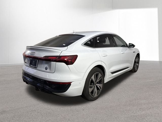 2024 Audi Q8 Sportback e-tron Premium Plus S line quattro
