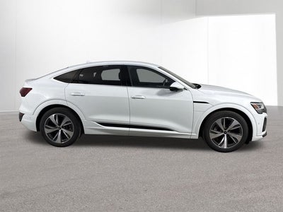 2024 Audi Q8 Sportback e-tron Premium Plus S line quattro