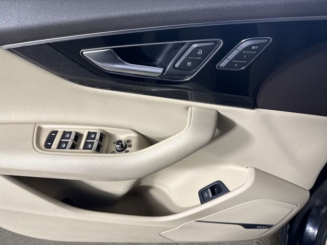 2017 Audi Q7 3.0T Prestige quattro