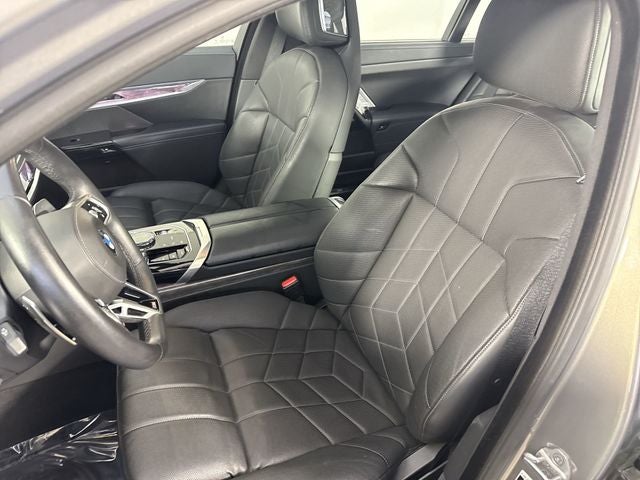 2025 BMW 7 Series 740i xDrive