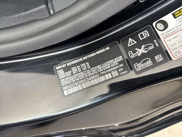 2025 BMW 8 Series 840i