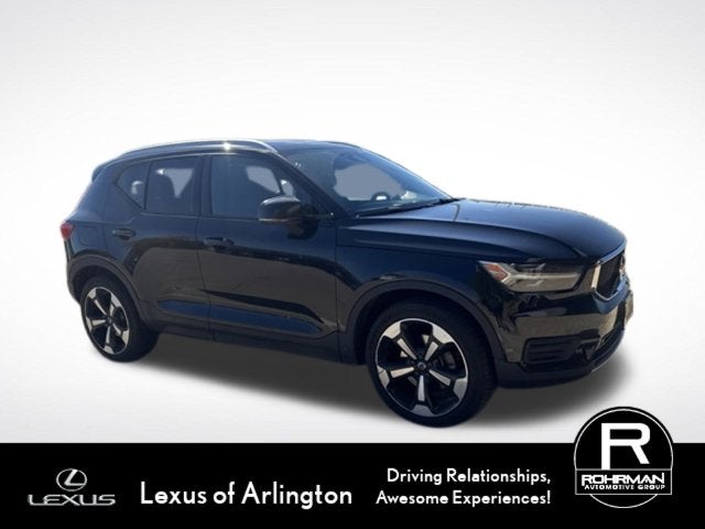 2020 Volvo XC40 Momentum