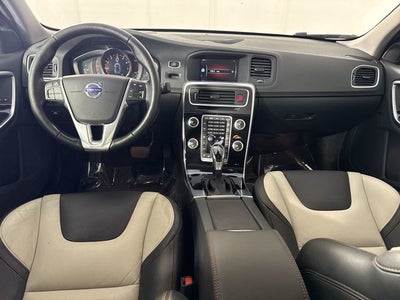 2016 Volvo S60 Cross Country T5 Platinum