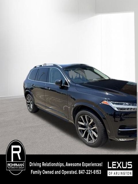 2016 Volvo XC90 T6 Momentum