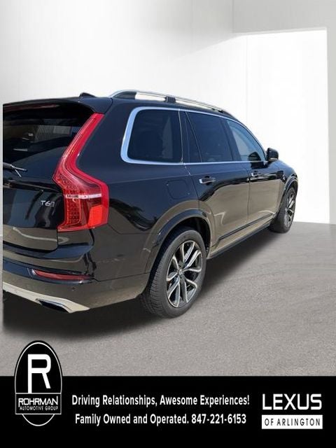 2016 Volvo XC90 T6 Momentum