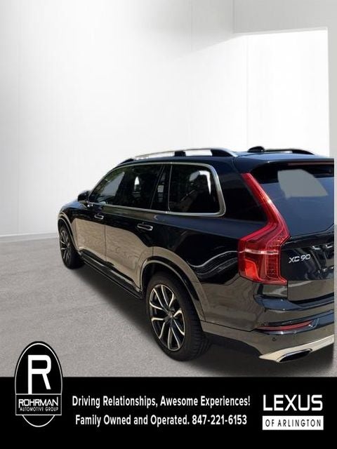 2016 Volvo XC90 T6 Momentum