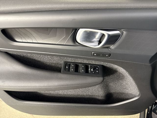 2024 Volvo XC40 Recharge Pure Electric Twin Plus