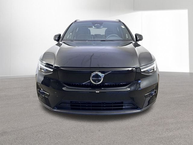 2024 Volvo XC40 Recharge Pure Electric Twin Plus