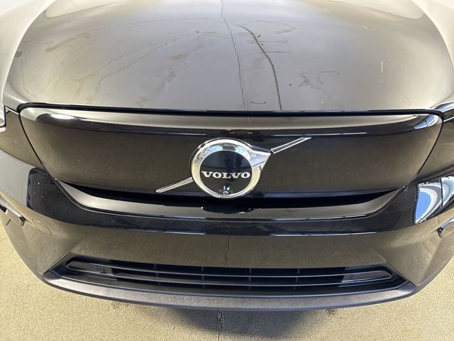 2024 Volvo XC40 Recharge Pure Electric Twin Plus