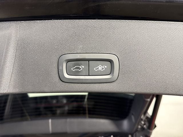 2024 Volvo XC40 Recharge Pure Electric Twin Plus