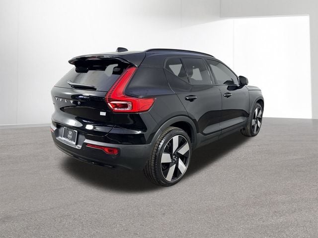 2024 Volvo XC40 Recharge Pure Electric Twin Plus
