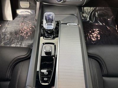 2024 Volvo XC60 Ultimate