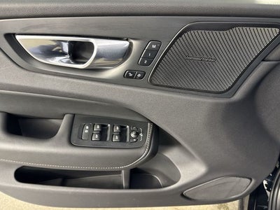 2024 Volvo XC60 Ultimate