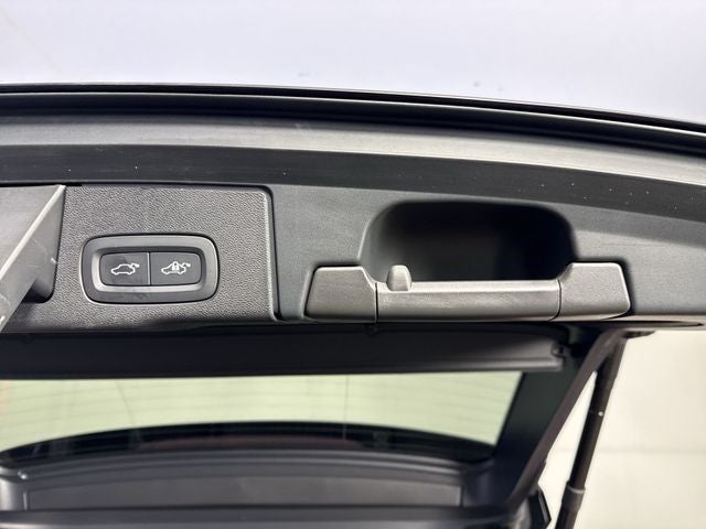 2024 Volvo XC60 Ultimate