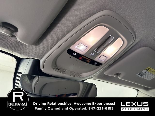 2024 Volvo XC40 Plus Dark Theme