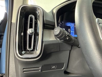 2024 Volvo XC40 Plus Dark Theme