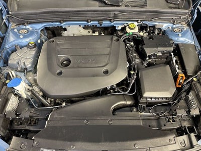 2024 Volvo XC40 Plus Dark Theme