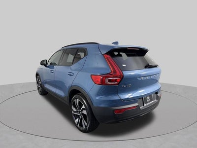 2024 Volvo XC40 Plus Dark Theme