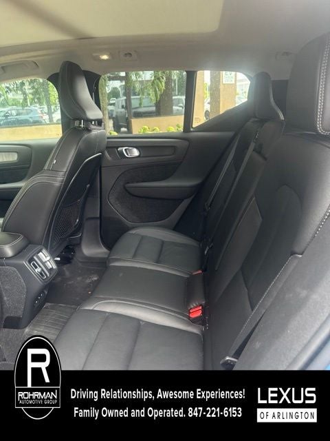 2024 Volvo XC40 Plus Dark Theme